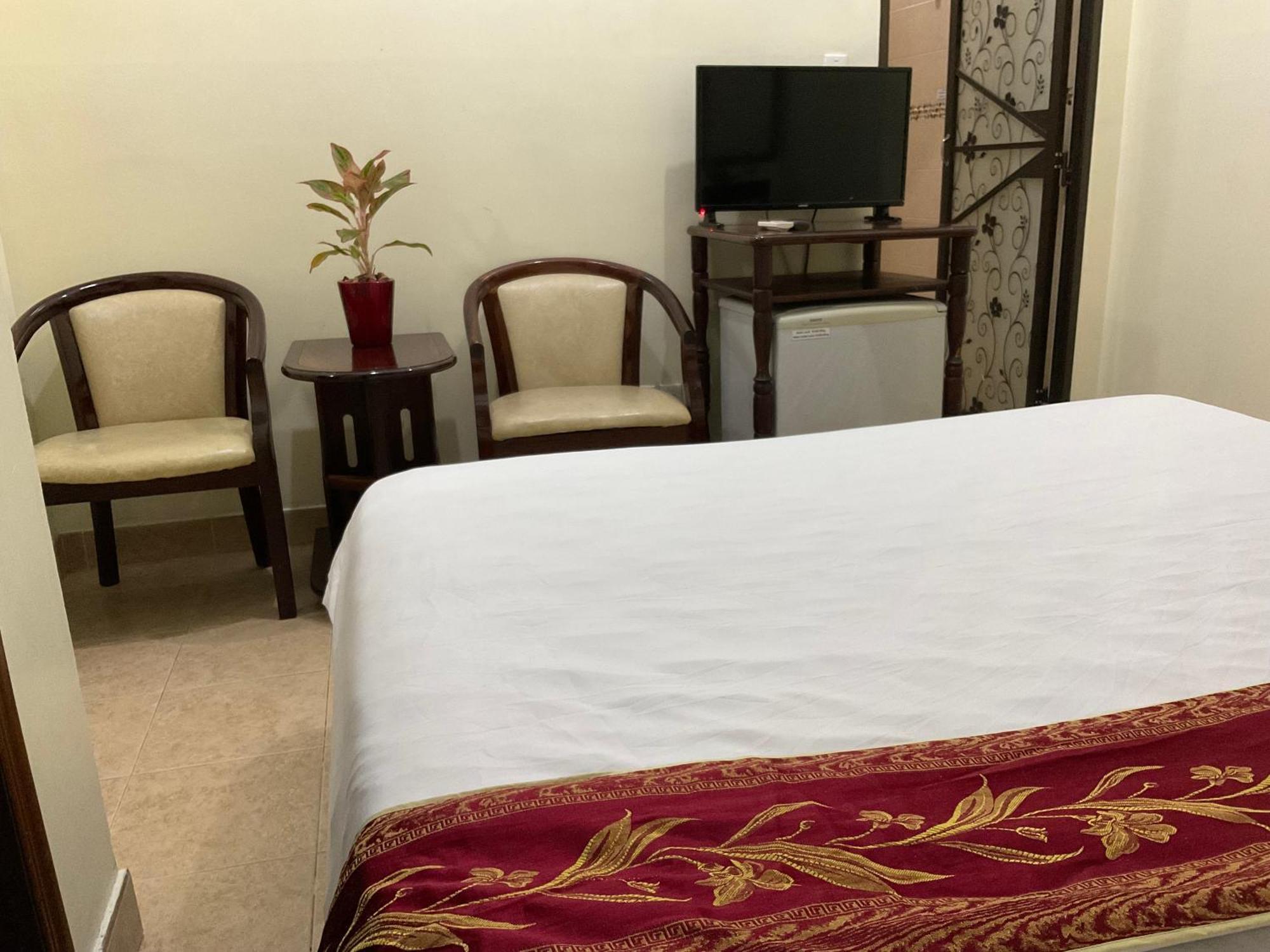 Hotel Khach San Minh Chau - Hoa Hung Ciudad Ho Chi Minh  Exterior foto