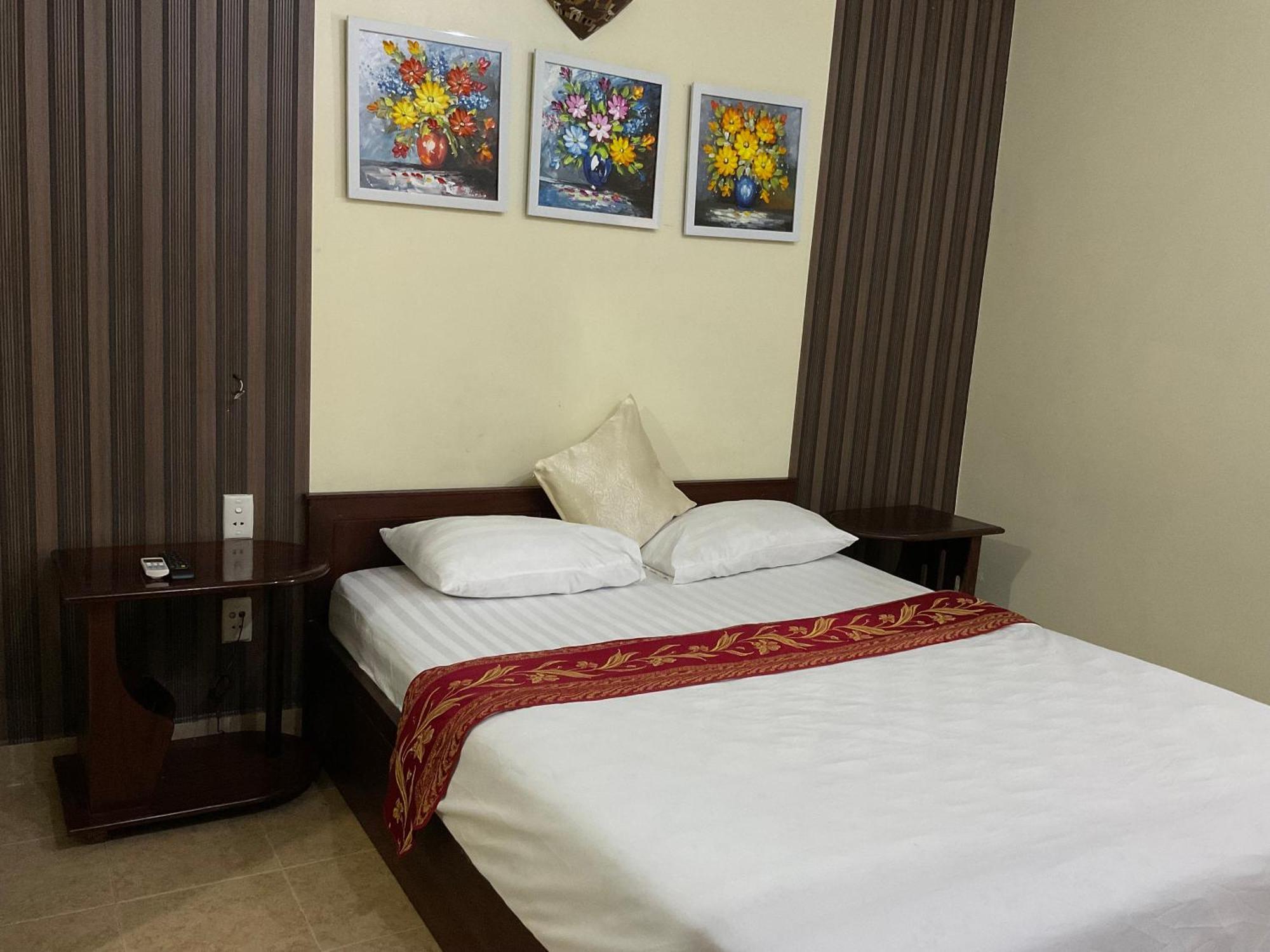 Hotel Khach San Minh Chau - Hoa Hung Ciudad Ho Chi Minh  Exterior foto