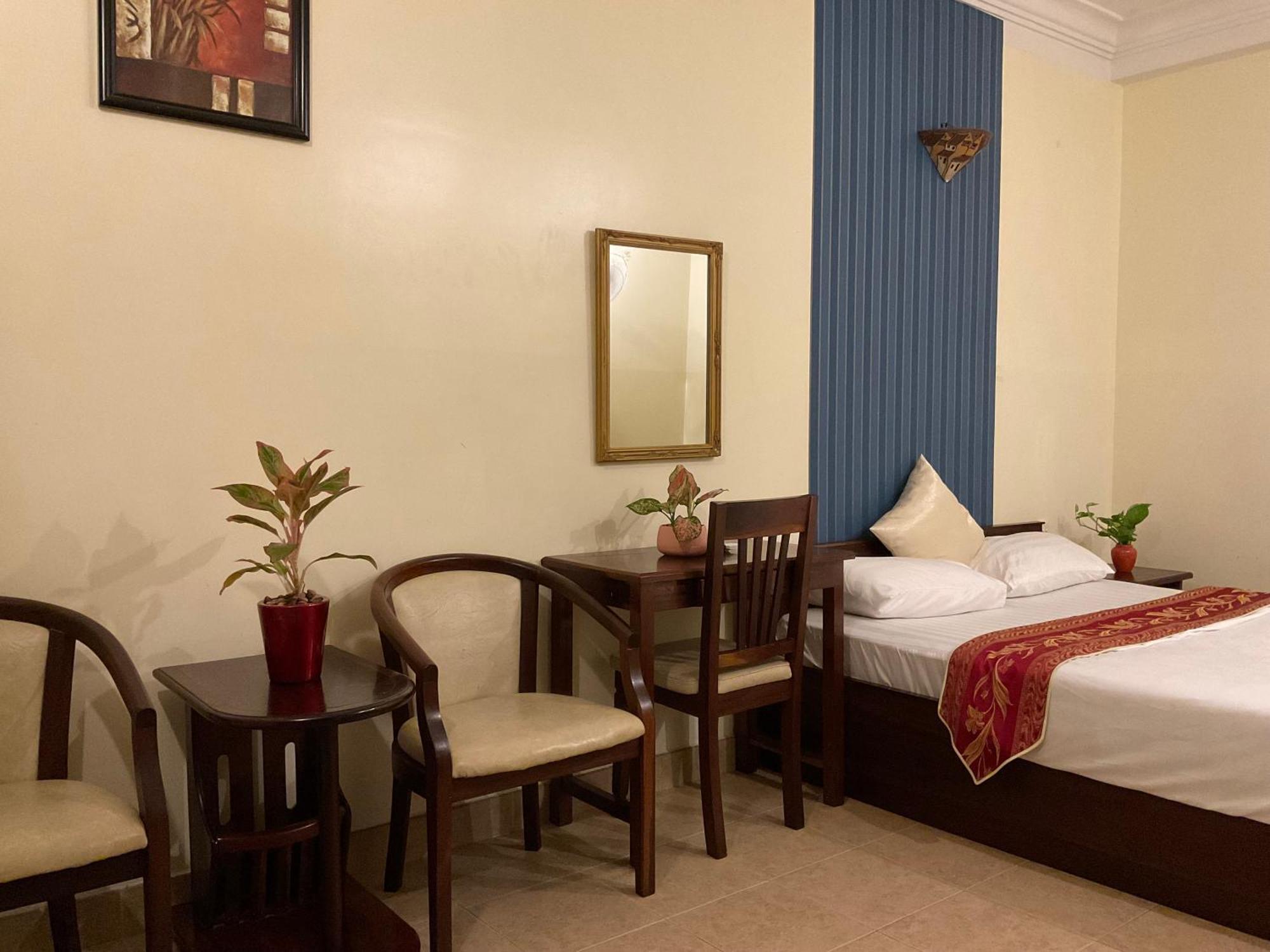 Hotel Khach San Minh Chau - Hoa Hung Ciudad Ho Chi Minh  Exterior foto