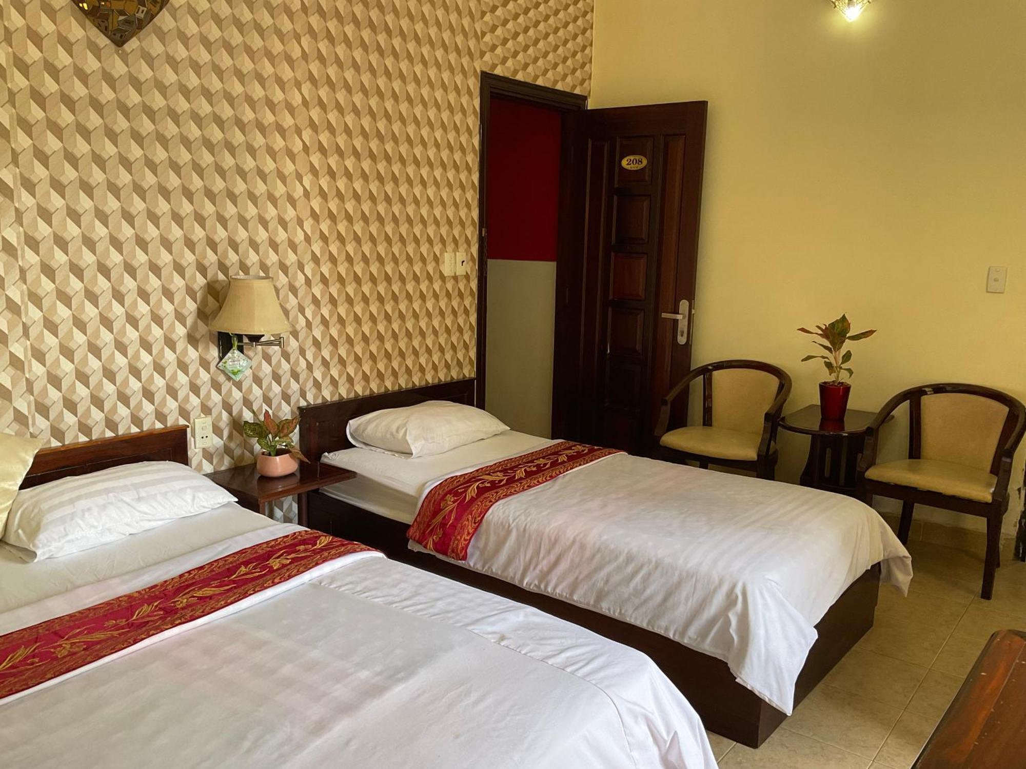 Hotel Khach San Minh Chau - Hoa Hung Ciudad Ho Chi Minh  Exterior foto