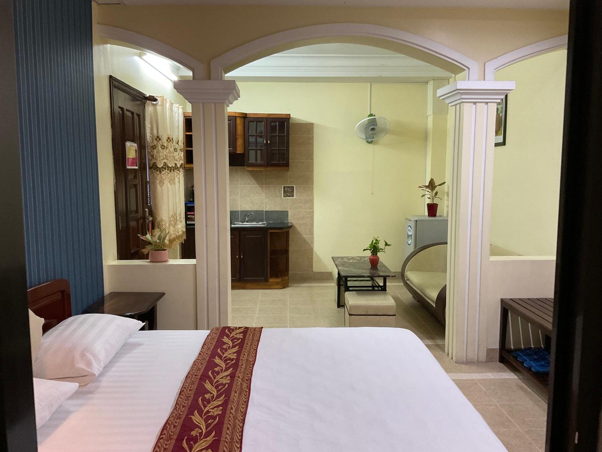 Hotel Khach San Minh Chau - Hoa Hung Ciudad Ho Chi Minh  Exterior foto